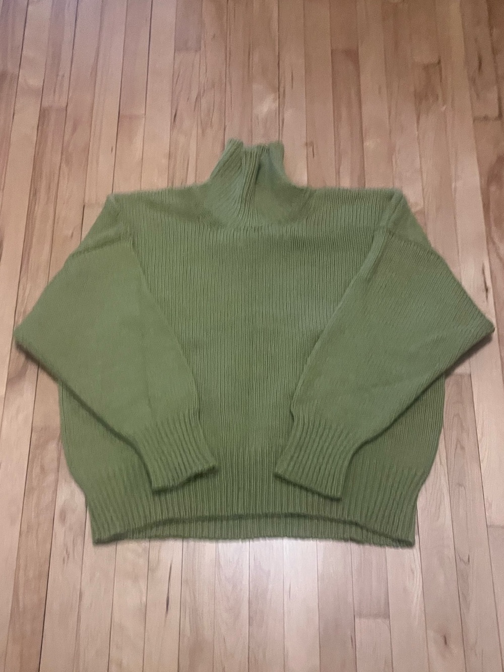 babaa no17 guava green sweater